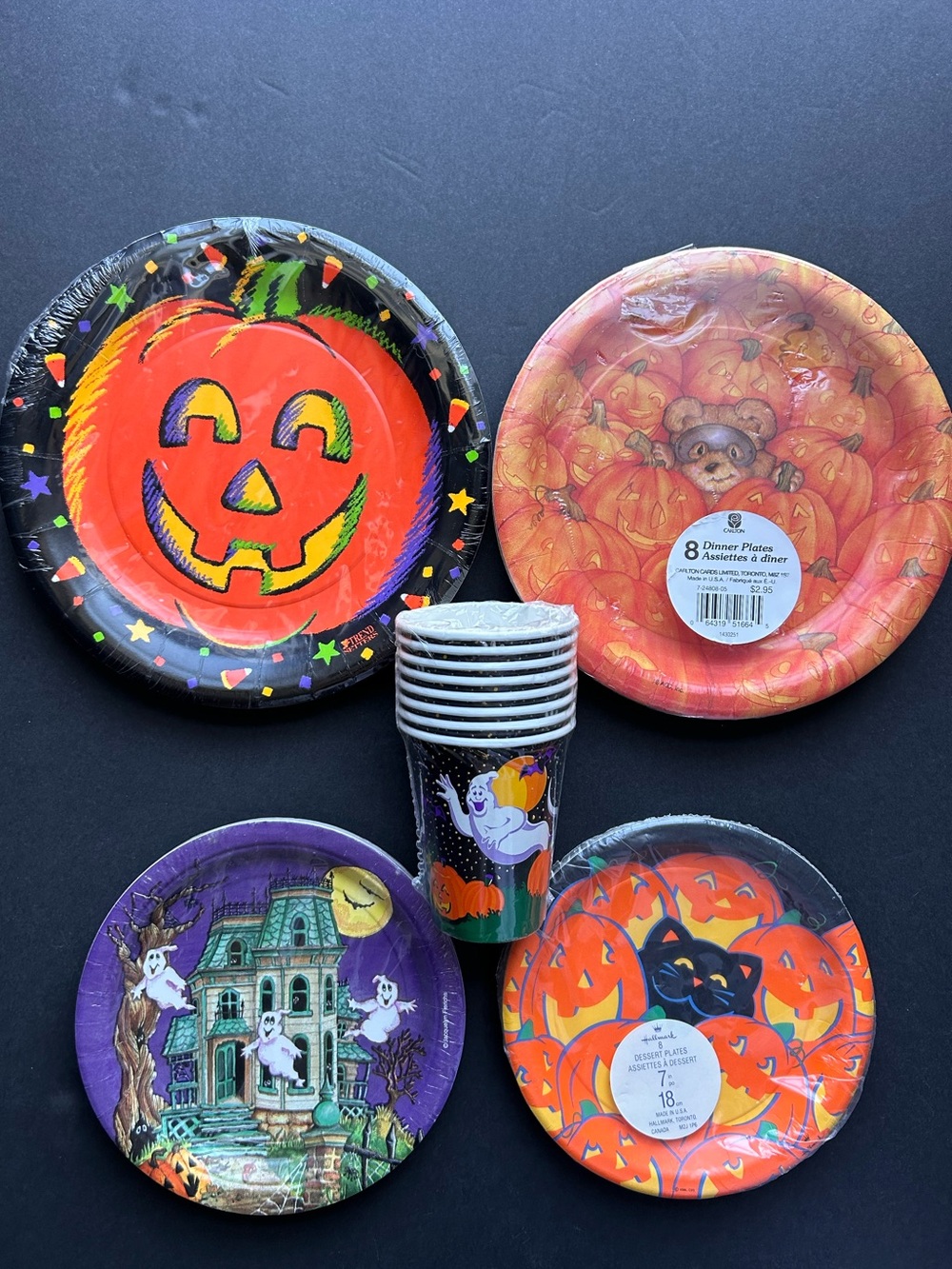 Vintage Halloween 90s Paper Party plates& Cups, NWT